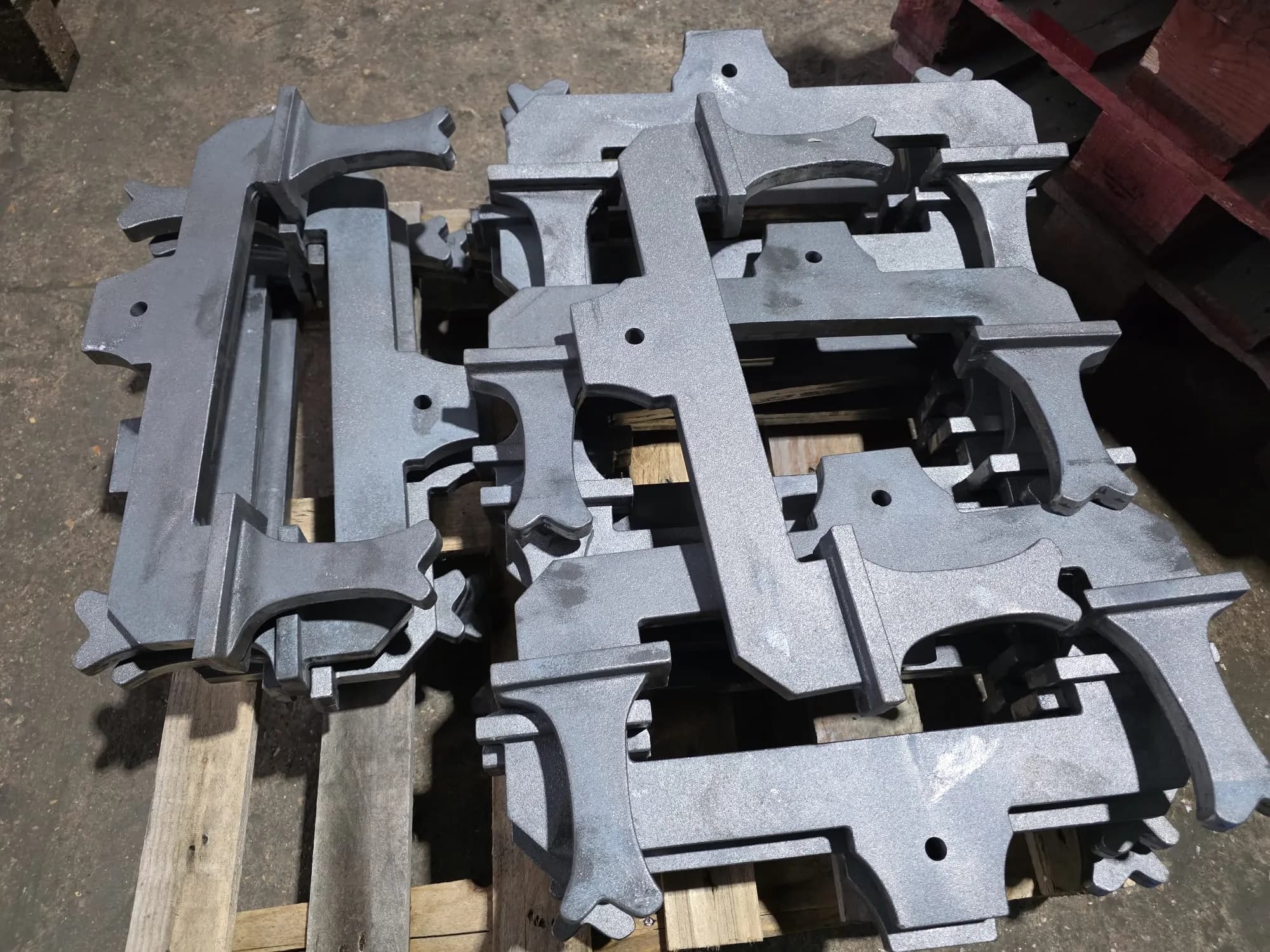 Fettling and finishing 3