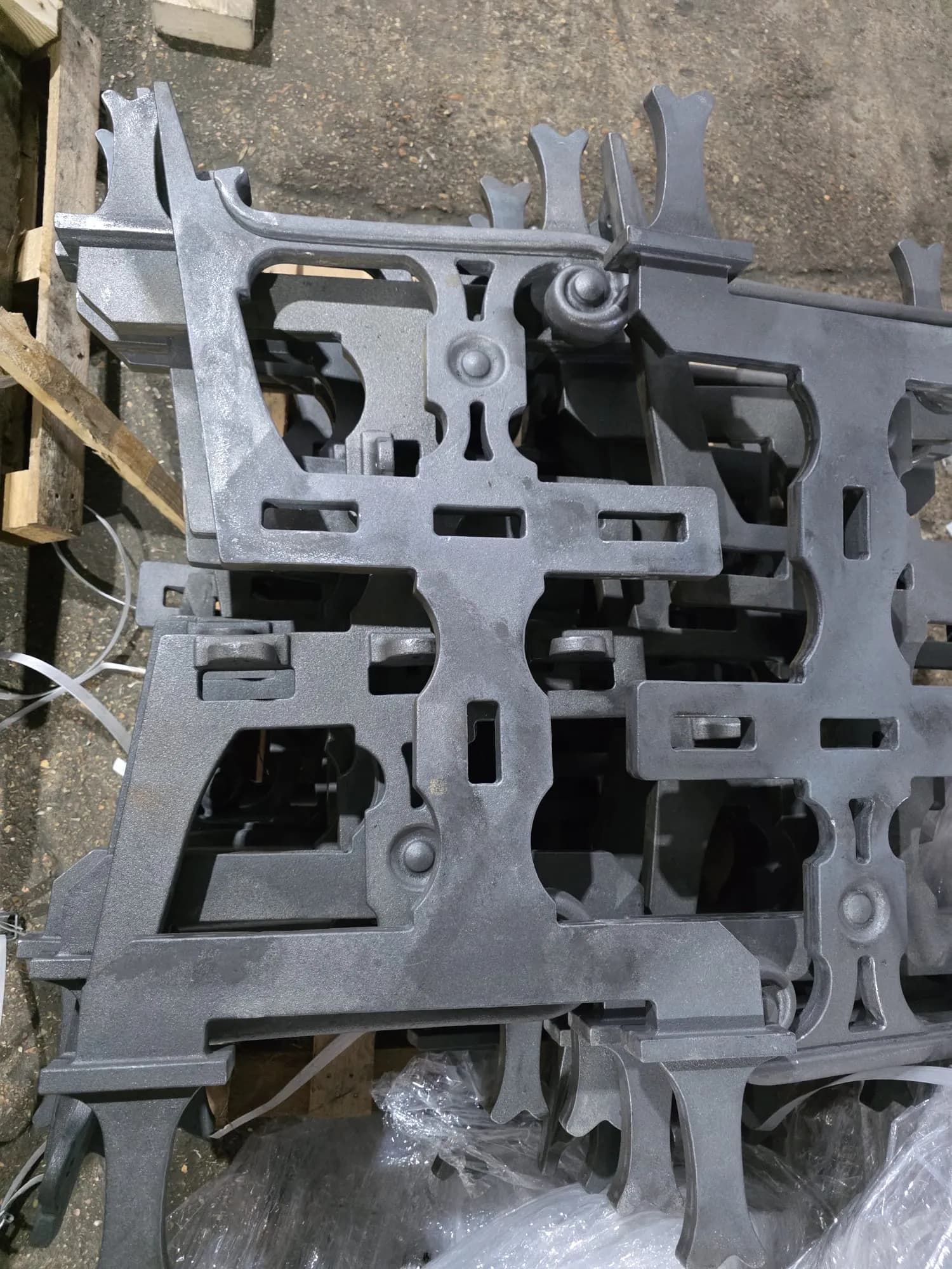 Fettling and finishing 5